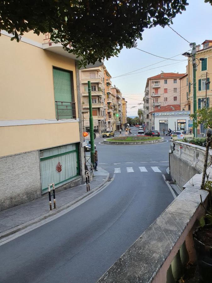 Villa Arcobaleno Rondo Garibaldi Sanremo Bagian luar foto