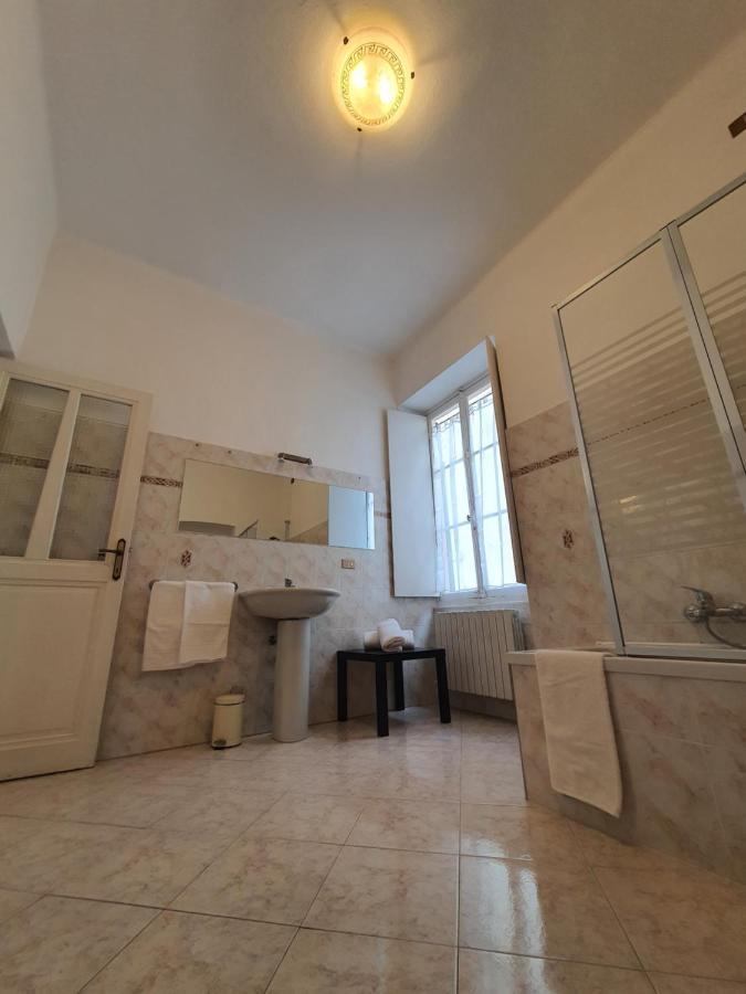 Villa Arcobaleno Rondo Garibaldi Sanremo Bagian luar foto